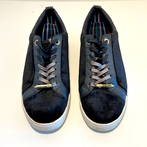 Ted Baker London Sernah Velvet Trainers 